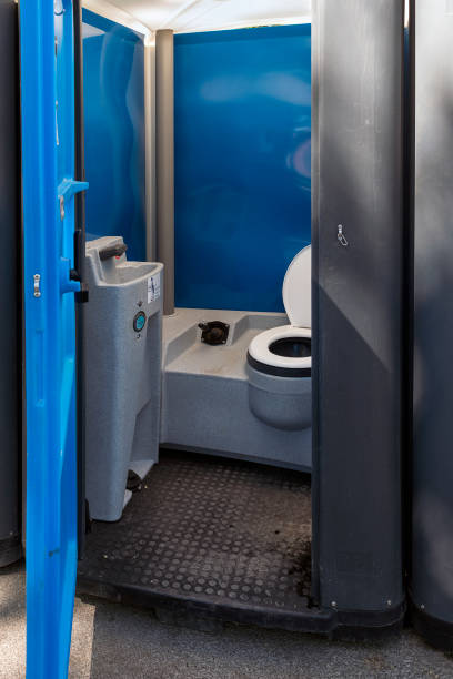 Best Construction site porta potty rental  in Laureles, TX